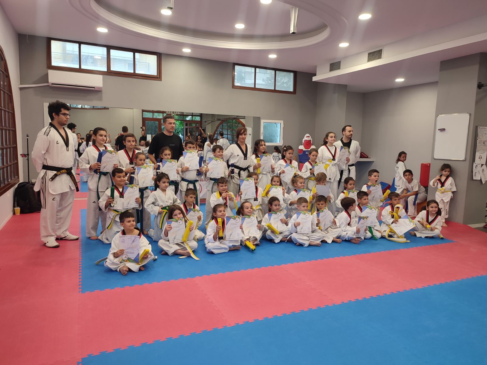 tilemachos-taekwondo-haidari-therines-eksetaseis-zonon-sportshunter-2