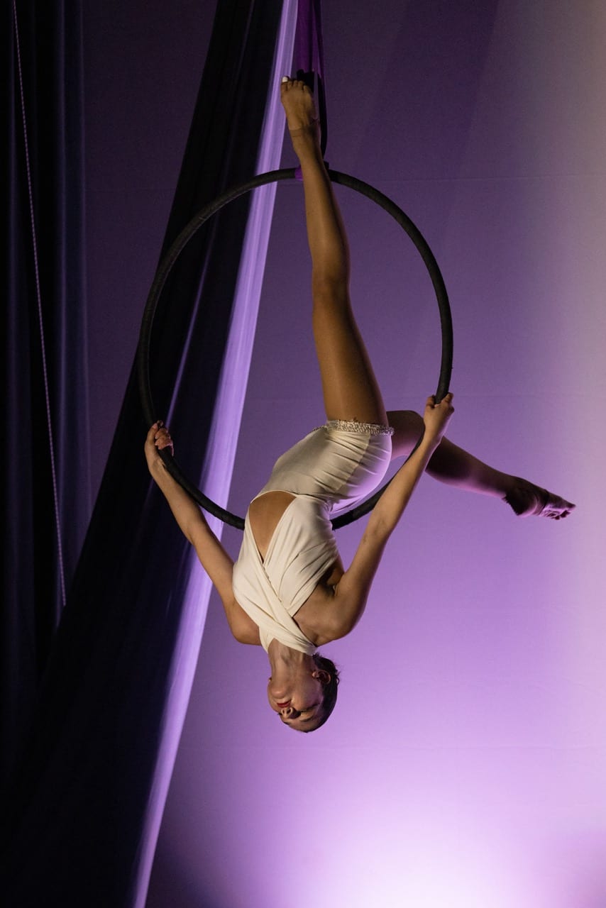 cirqles-aerial-creartivity-chania-aerial-arts-chania-sportshunter-aerial-hoop-1