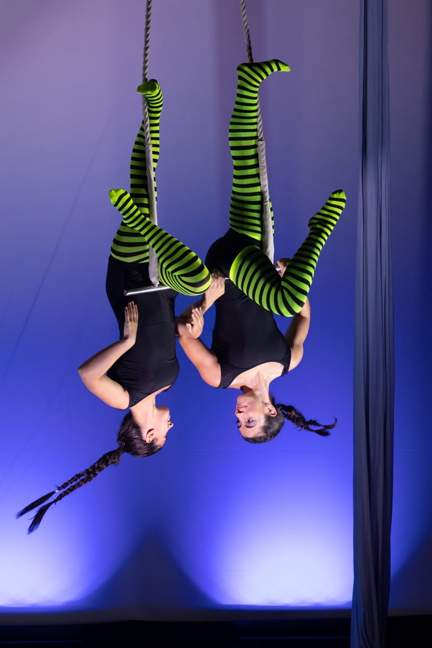 cirqles-aerial-creartivity-chania-aerial-arts-chania-sportshunter-trapeze-2