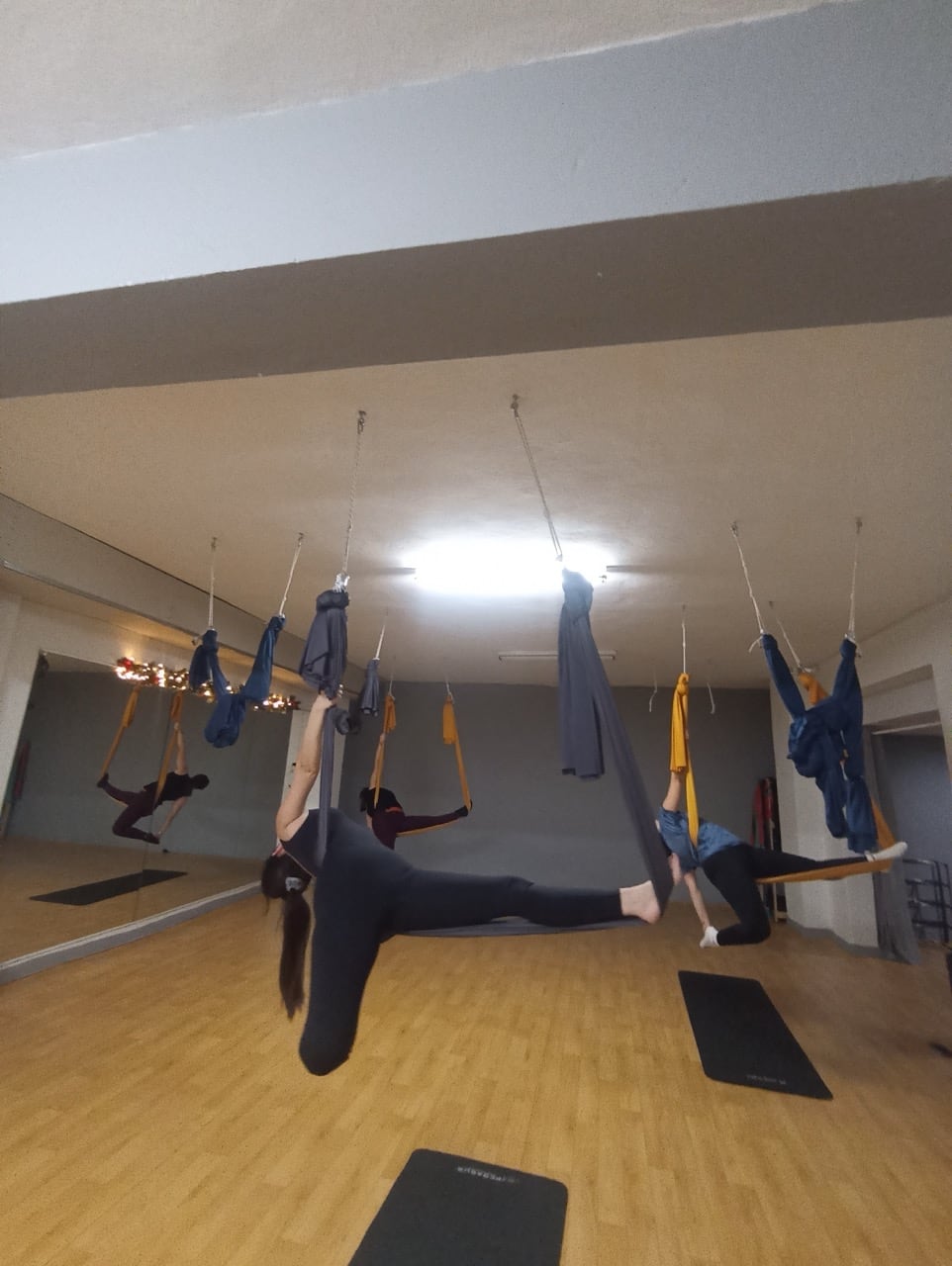 cure-body-and-mind-aerial-yoga-thessaloniki-sportshunter-6